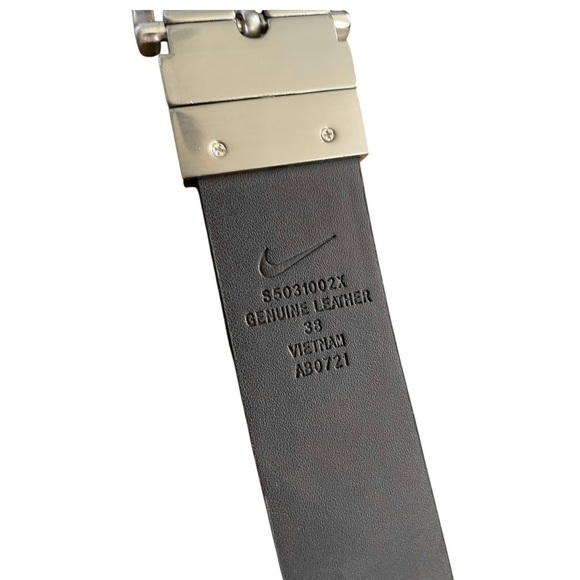 Nike Mens Genuine Leather Reversible Black Brown Buckle Golf Belt Size 38 swivel - Picture 2 of 7